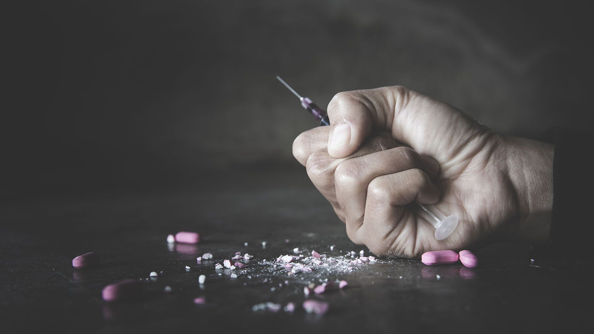 Коли варто звернутися в сучасну наркологічну клініку