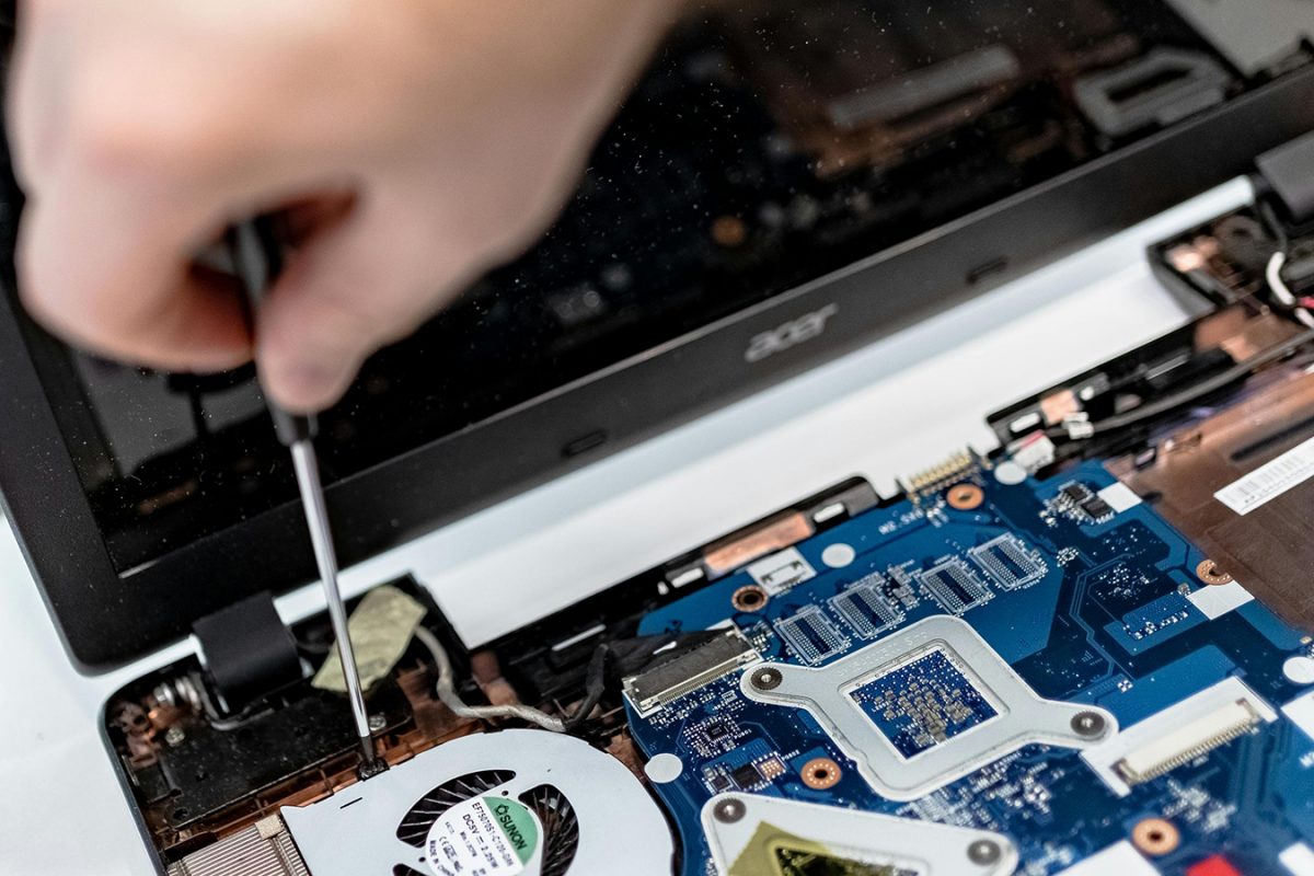 Какими преимуществами обладает квалифицированный ремонт компьютерной техники